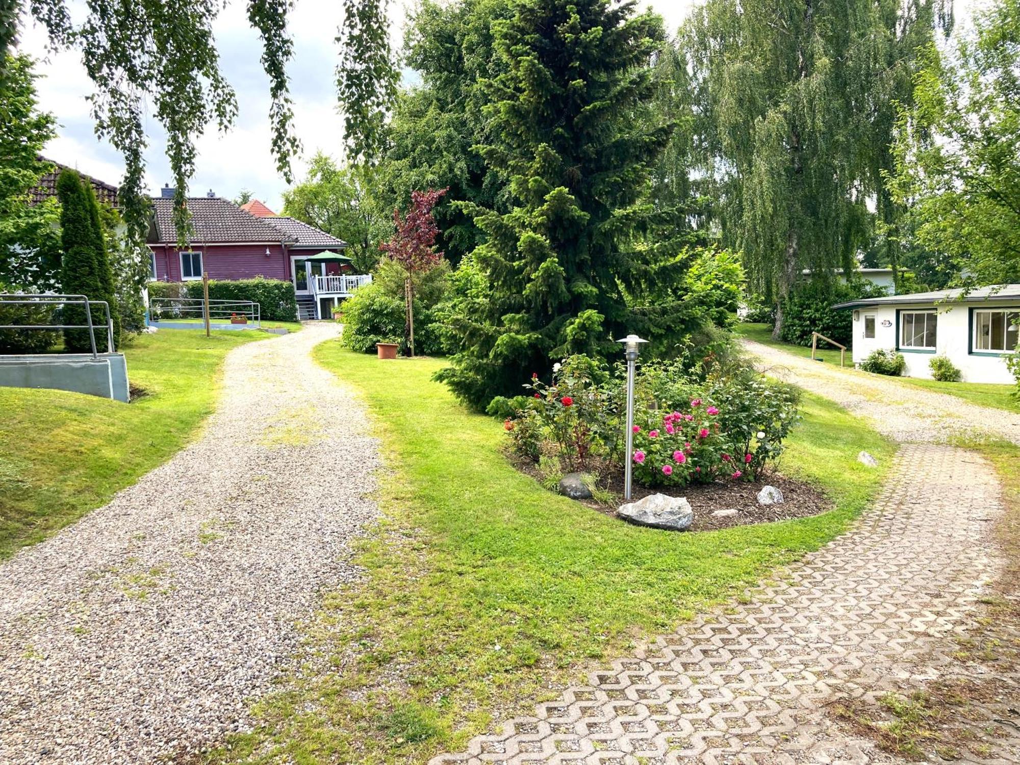 Ferienhaeuser Poenitz Am See Klingberg Exteriör bild